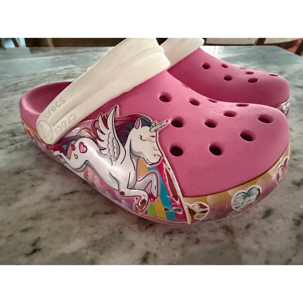Pink unicorn with hearts crocs size J1 - Picture 9 of 9